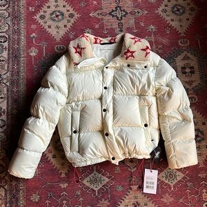 Perfect Moment Jojo Ski jacket. Size Small in White. Never worn- tags still on.